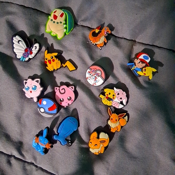 Pokemon Character Pin Set - Picture 2 of 3